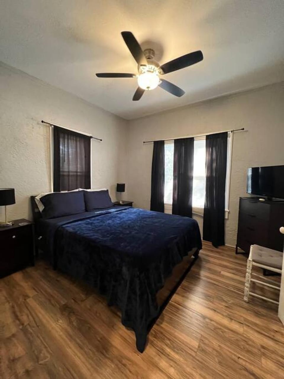 Historic 1920 Bungalow Minutes from DTSP House in St Petersburg
