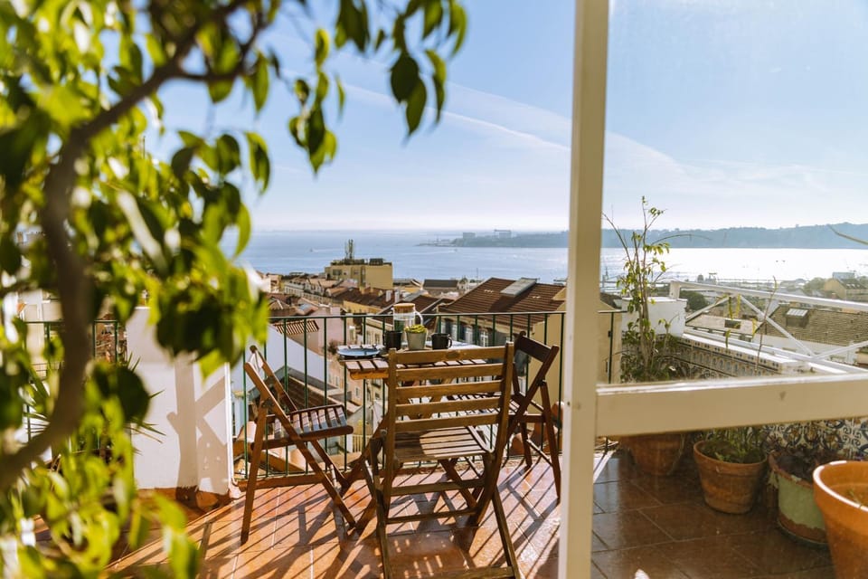 Sea view, Internal: Not applicable to any particular room