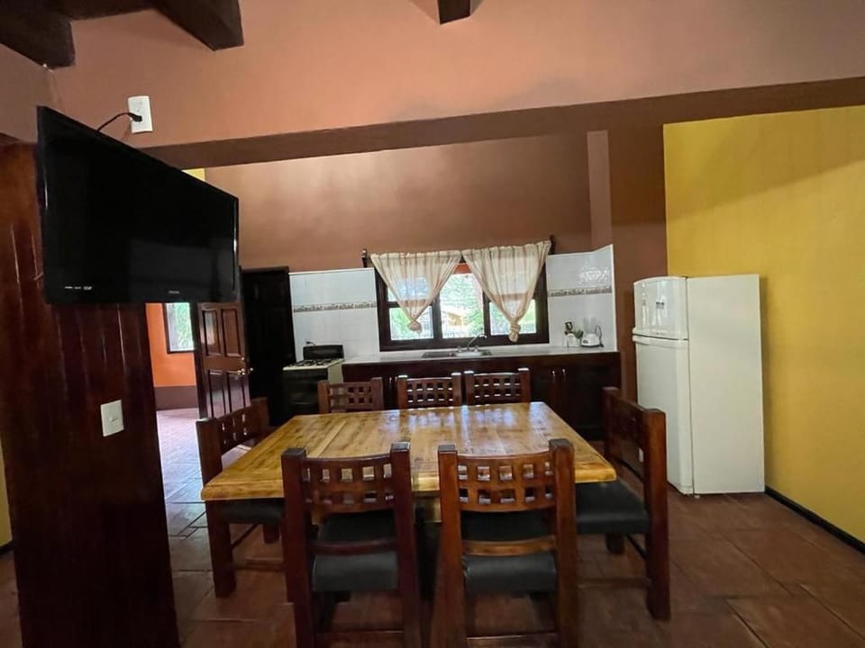TV and multimedia, Kitchen or kitchenette, Dining area
