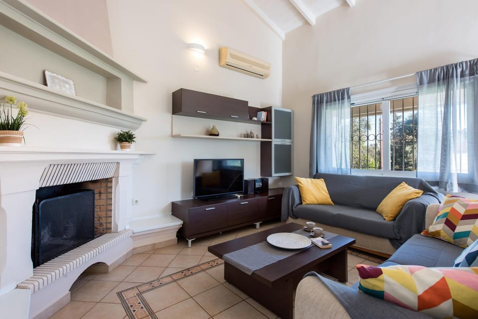 Kassiopi Central House House in Corfu, Greece