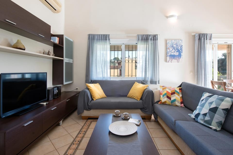 Kassiopi Central House House in Corfu, Greece