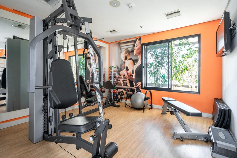 Property building, Day, Fitness centre/facilities, Area and facilities, air conditioner