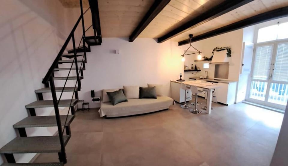Centrale56 House in Apulia
