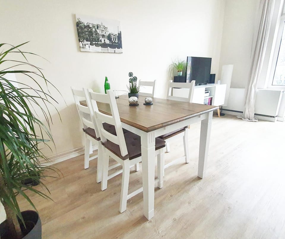 TV and multimedia, Dining area