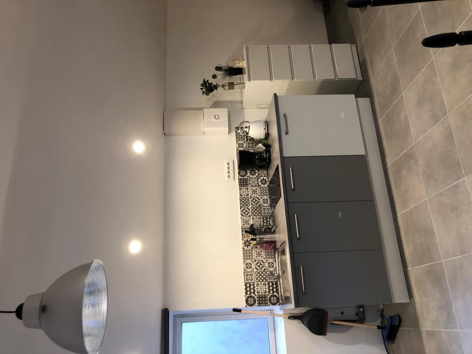 Studio quartier calme Bed and Breakfast in Pays de la Loire