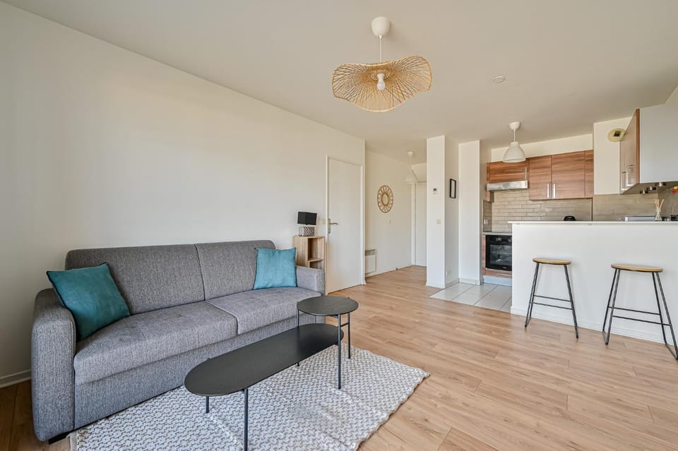 Le Cosy Paddock - Balcon - Proche Gare Apartment in Paris