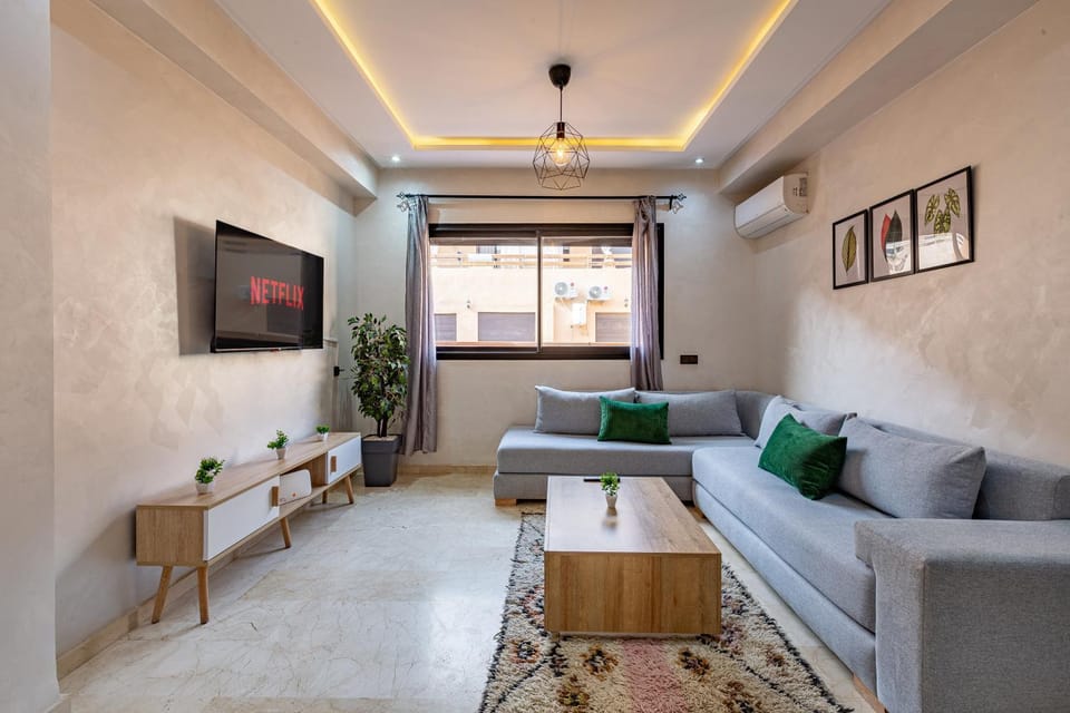 TV and multimedia, Living room, Seating area, fireplace