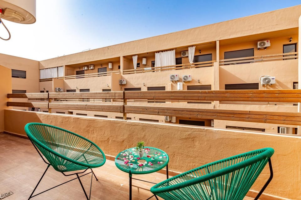 Patio, Day, View (from property/room), Balcony/Terrace, Dining area