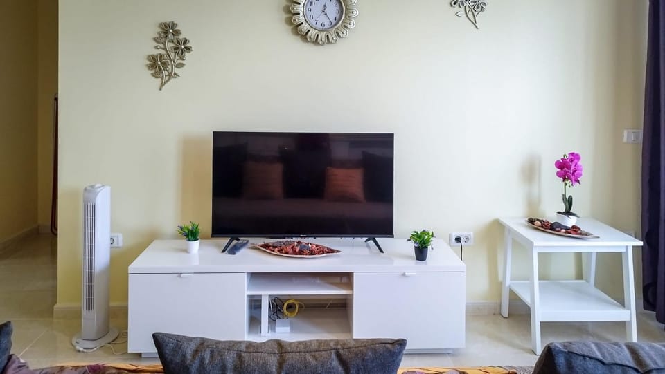 TV and multimedia, Evening entertainment