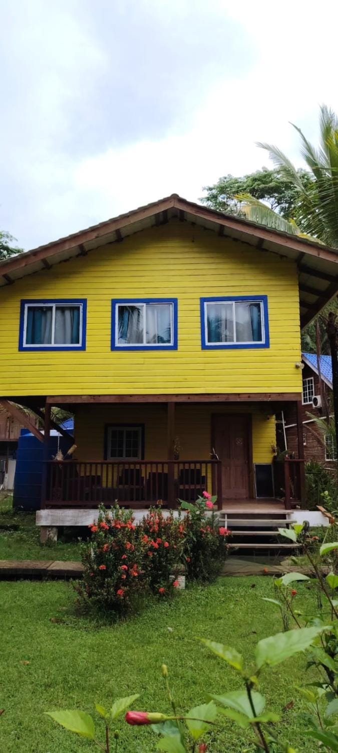 Hotel Tierra Verde Inn in Bocas del Toro Province