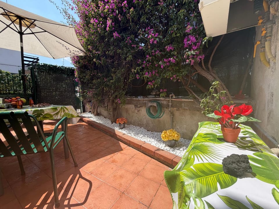 Patio, Spring, Day, Balcony/Terrace, Dining area, Garden view