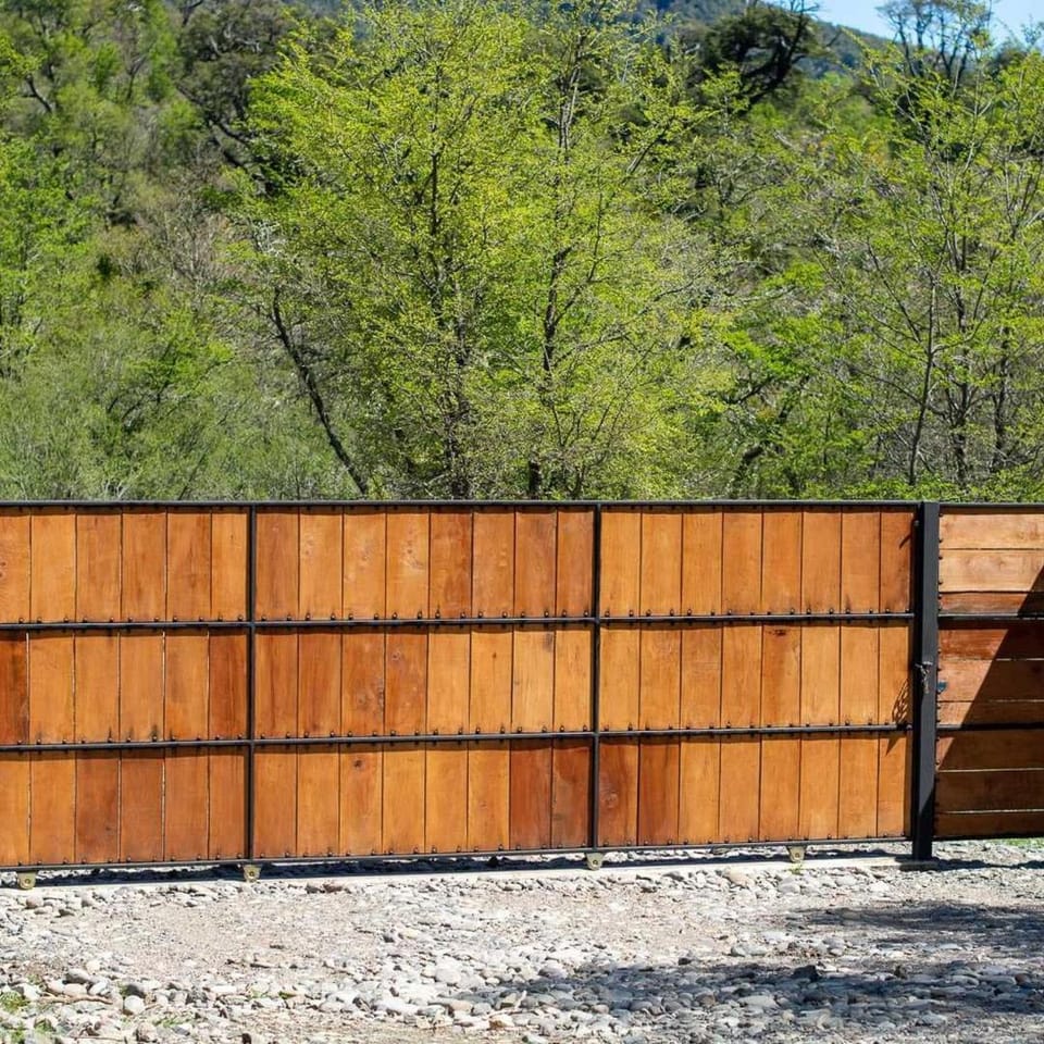 Los Cantos del Agua Chalet in Araucania, Chile