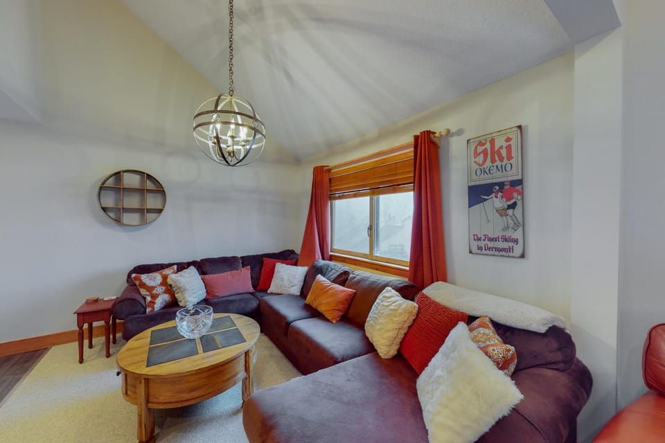 Sachem Slopeside - Okemo Trailside 21B Apartment in Mount Holly
