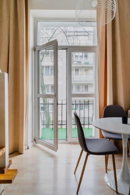 Warsaw Concierge Wilanowska Apartment in Warsaw
