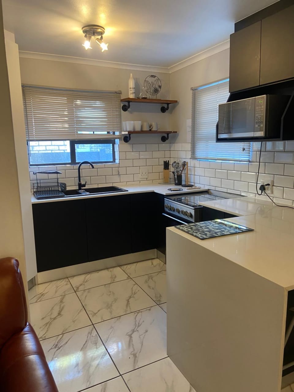 Spanish Villa- Pet Friendly Apartment in Cape Town