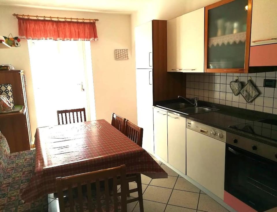 dishwasher, pet friendly
