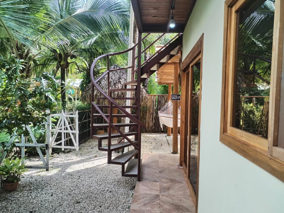 Jazlyn Lodge Nature lodge in Puntarenas Province