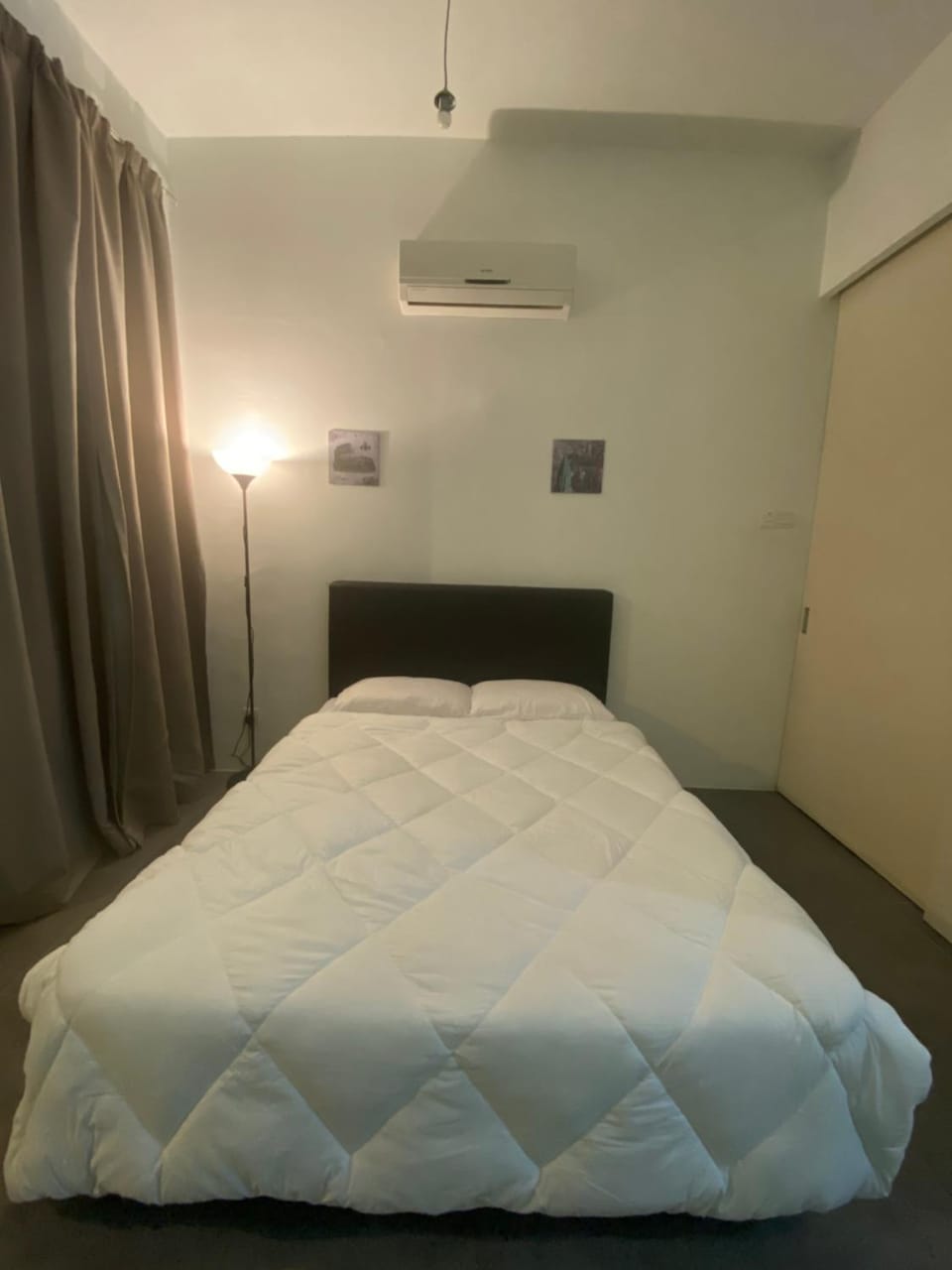 Bed, Bedroom, air conditioner
