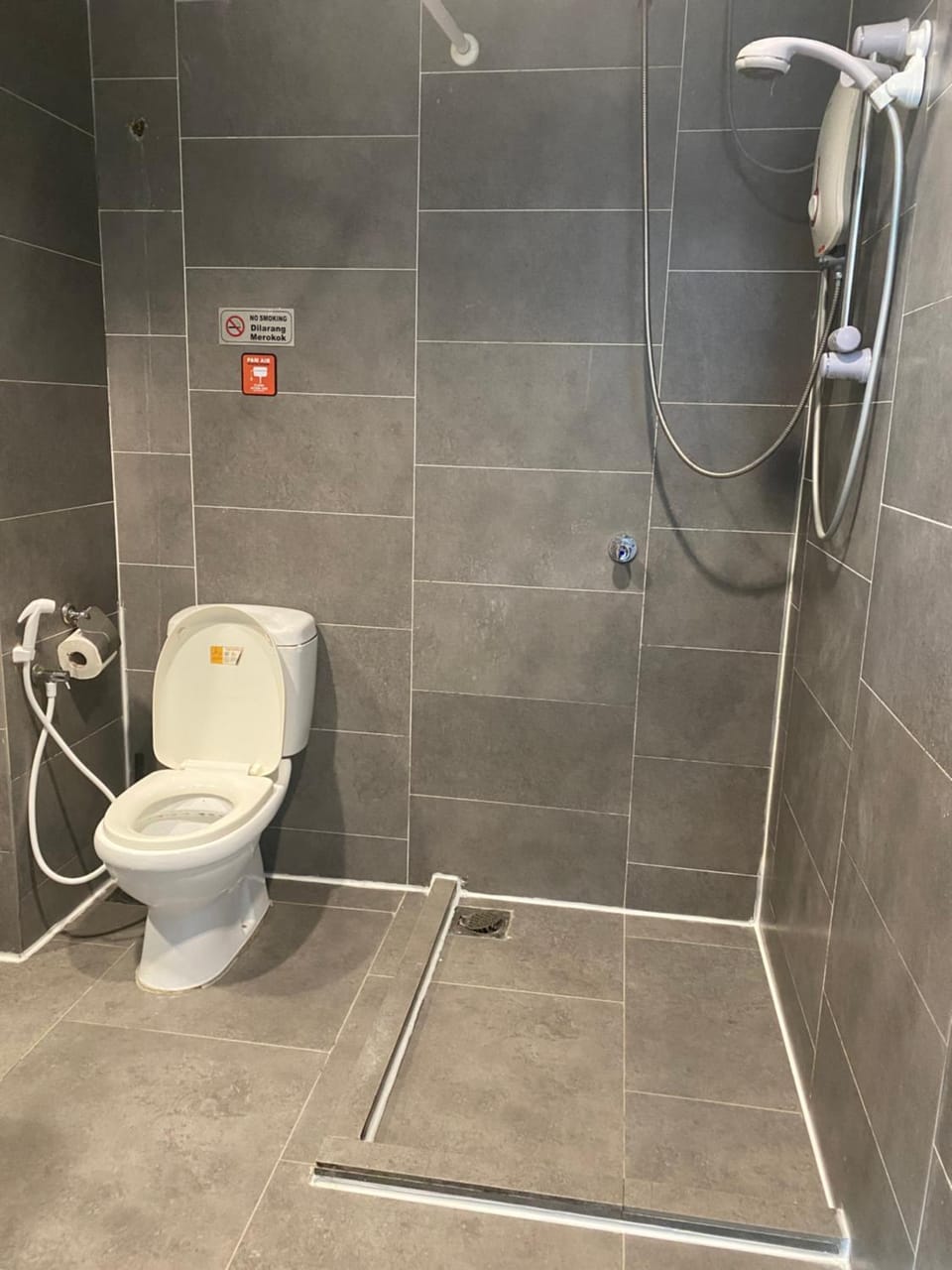 Shower, Toilet, Bathroom