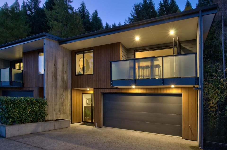 Property building, Night