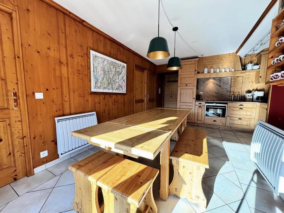 Résidence Les Belles Roches - Appartement de charme huit personnes au coeur du village MAE-5134 Apartment in Notre-Dame-de-Bellecombe