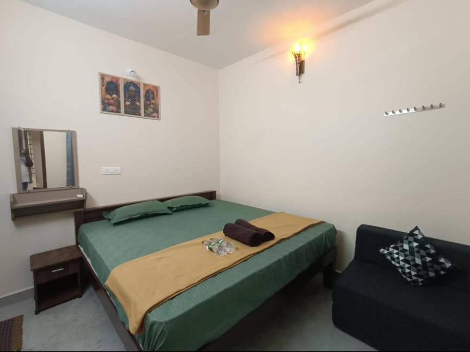 Omkara - The Fives Guest house Bed and Breakfast in Tamil Nadu