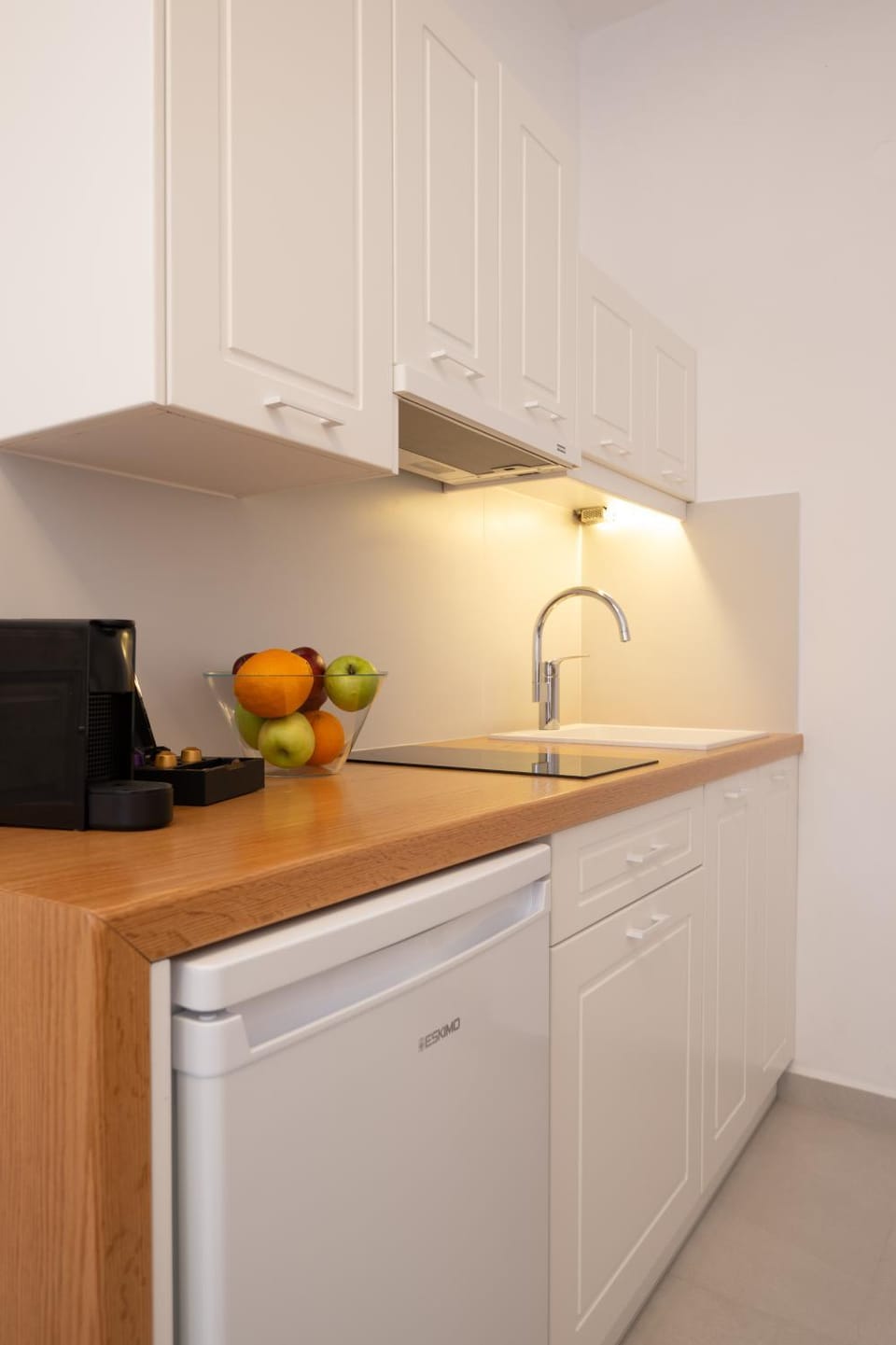 Kitchen or kitchenette, stove