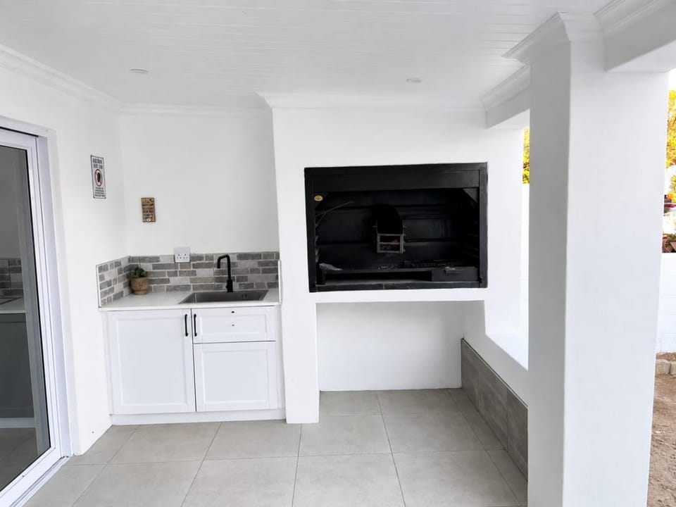 Modern, spacious & newly renovated Langebaan Stay House in Western Cape