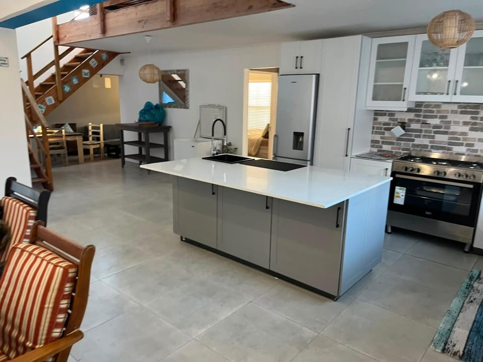 Modern, spacious & newly renovated Langebaan Stay House in Western Cape