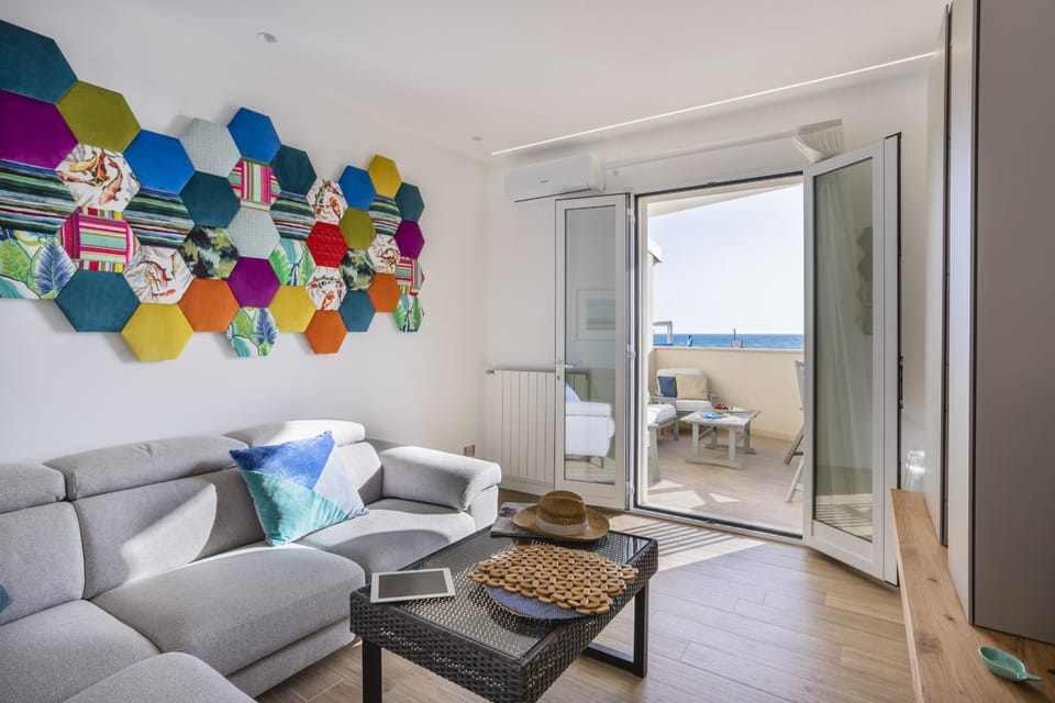 Natural landscape, View (from property/room), Seating area, Dining area, Sea view