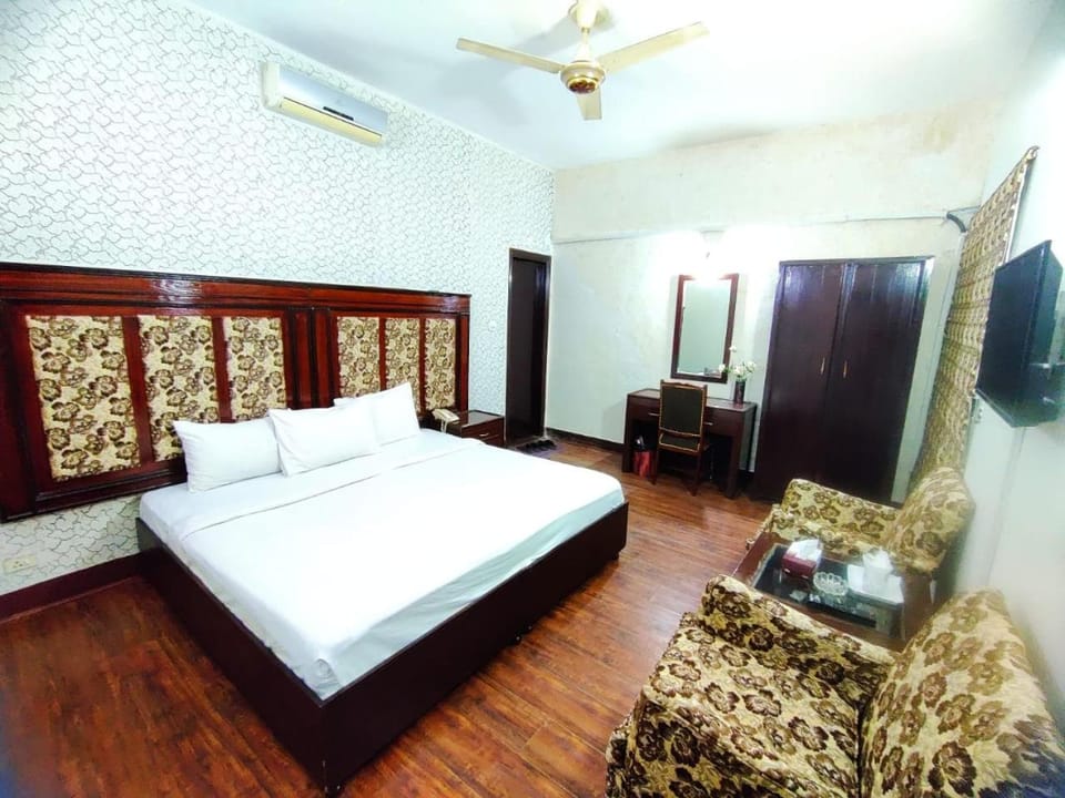 Bedroom, Family