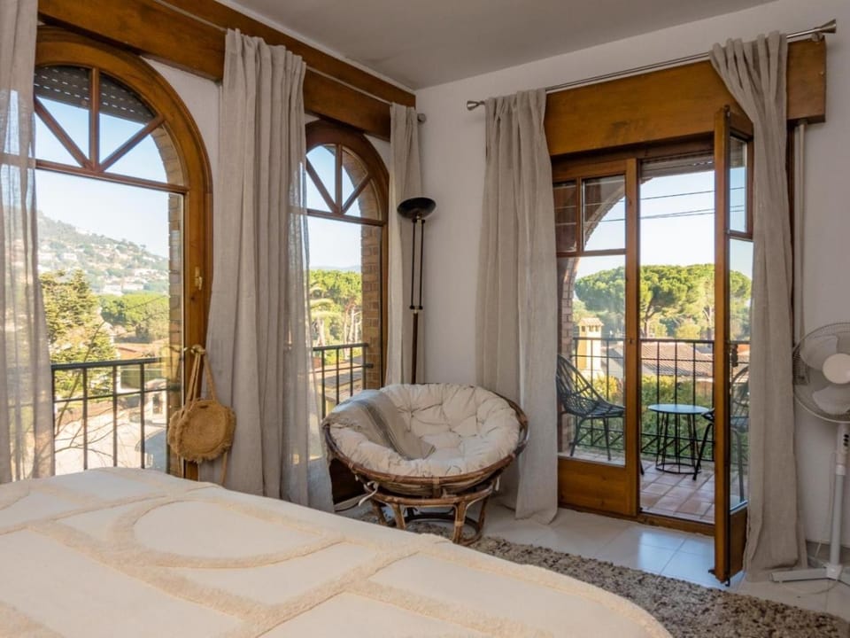 Bed, Natural landscape, View (from property/room), Balcony/Terrace, Photo of the whole room, Bedroom, Mountain view