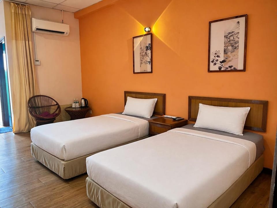 Bed, Bedroom, air conditioner