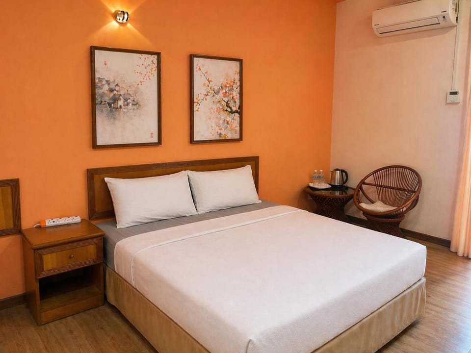 Bed, Bedroom, air conditioner