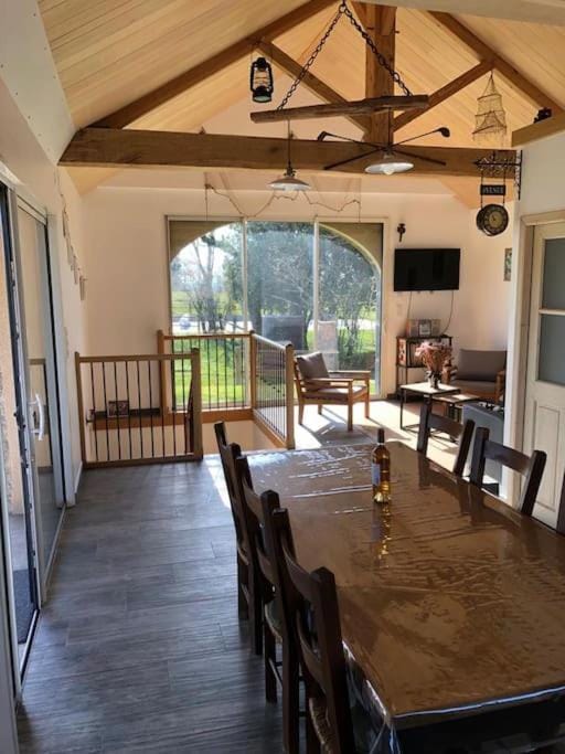 Country house with swimming pool Le Moulinas House in Occitanie