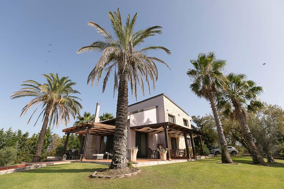 Property building, Garden, Garden view