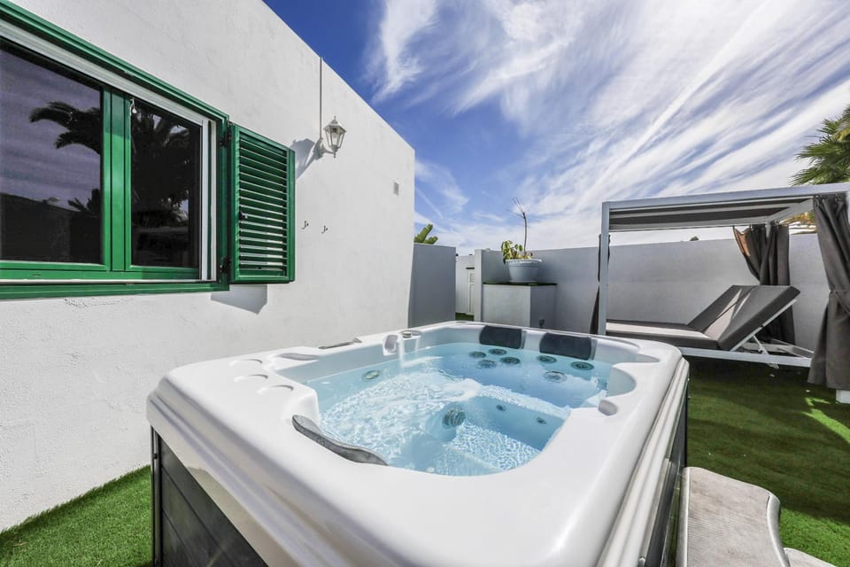VILLAS NEW LANZASUITES PLUS Villa in Playa Blanca