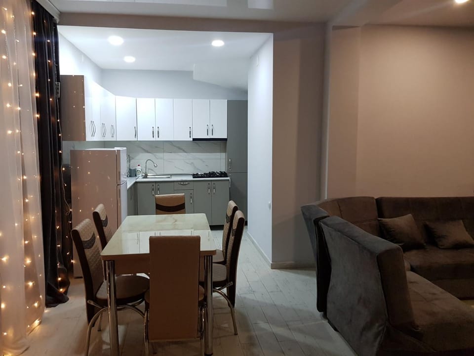 Kitchen or kitchenette, pet friendly, kitchen