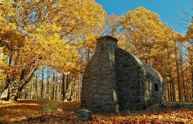 Nearby landmark, Natural landscape, Landmark view
