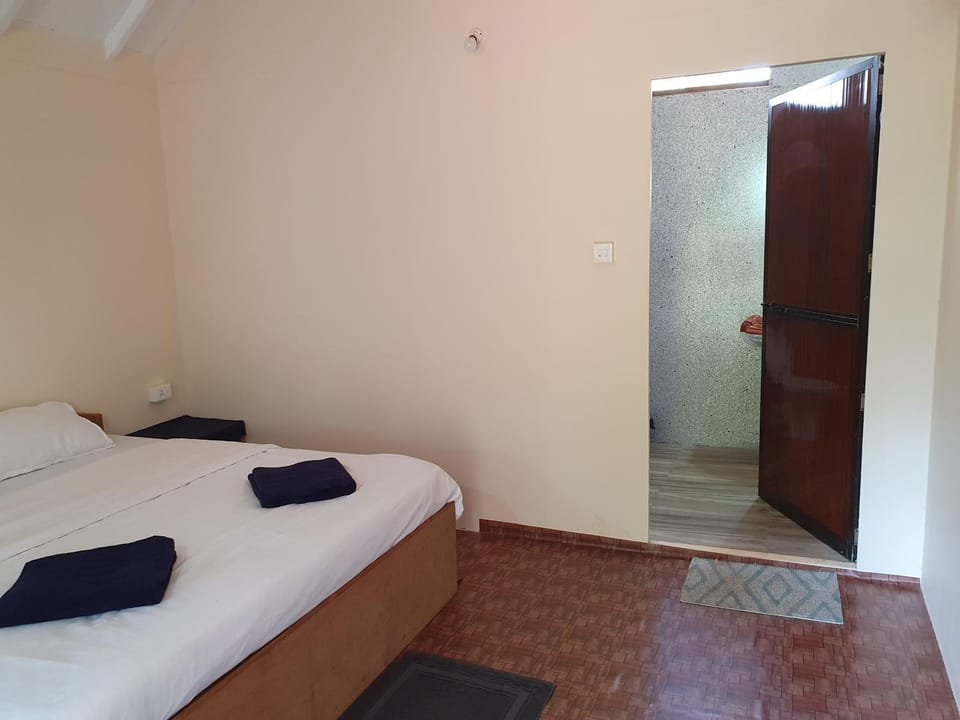 Saxony Village Resort Campground/ 
RV Resort in Agonda