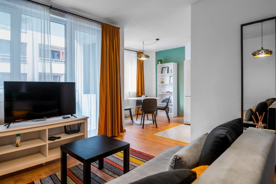 Communal lounge/ TV room, Living room, Seating area, Dining area