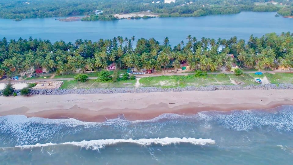 Nearby landmark, Natural landscape, Bird's eye view, Beach, Lake view, River view, Sea view