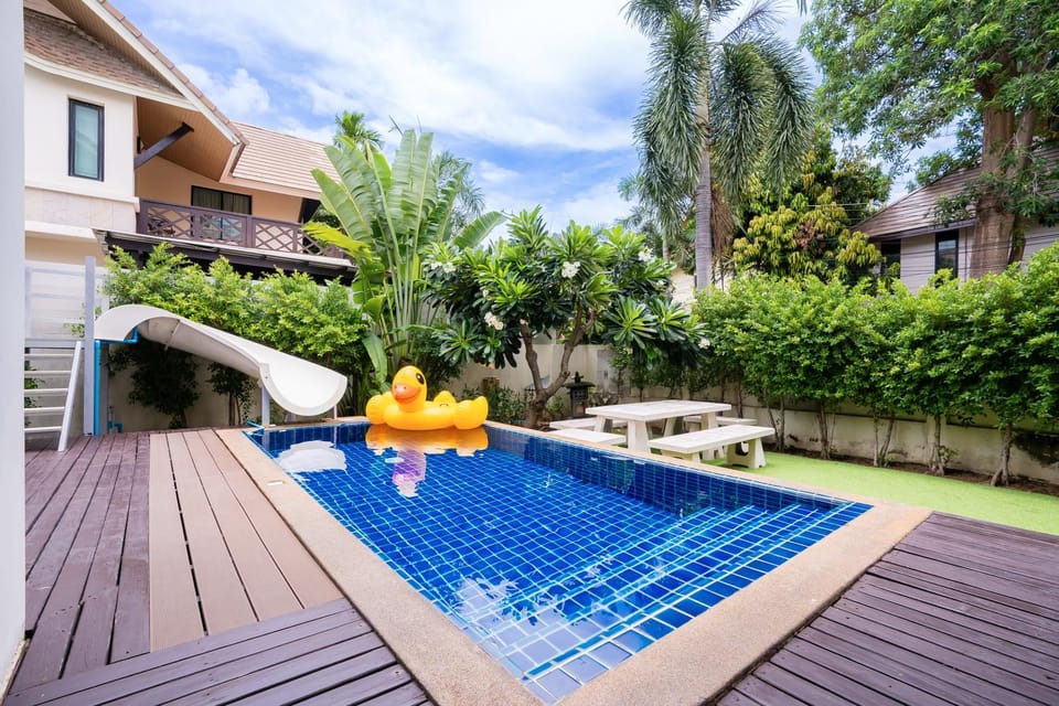 Day, Pool view, Swimming pool