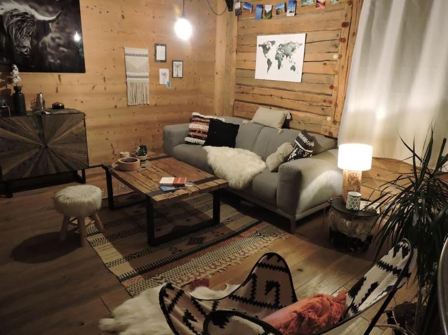 Joli cocon au pied des montagnes Apartment in La Plagne-Tarentaise