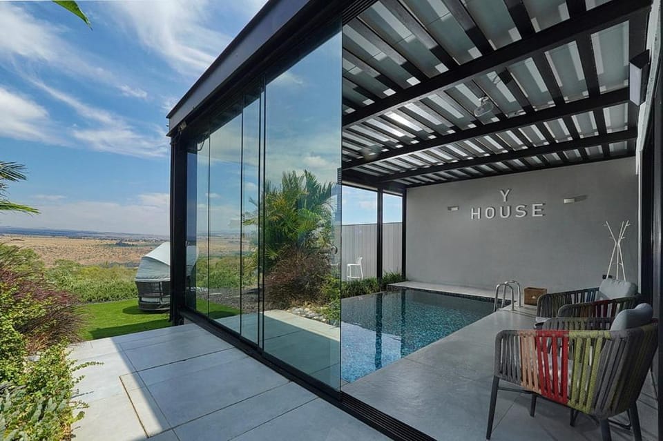 Y HOUSE SUITES Villa in North District