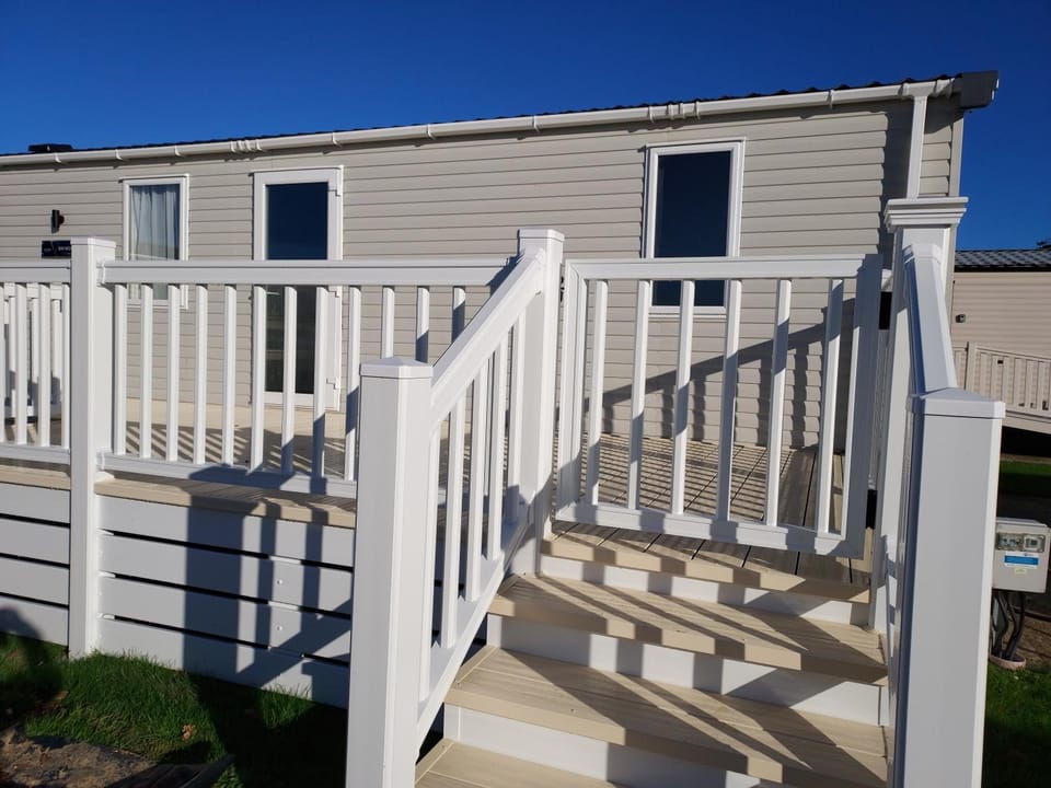 Property building, Day