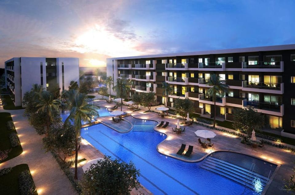 Property building, Pool view