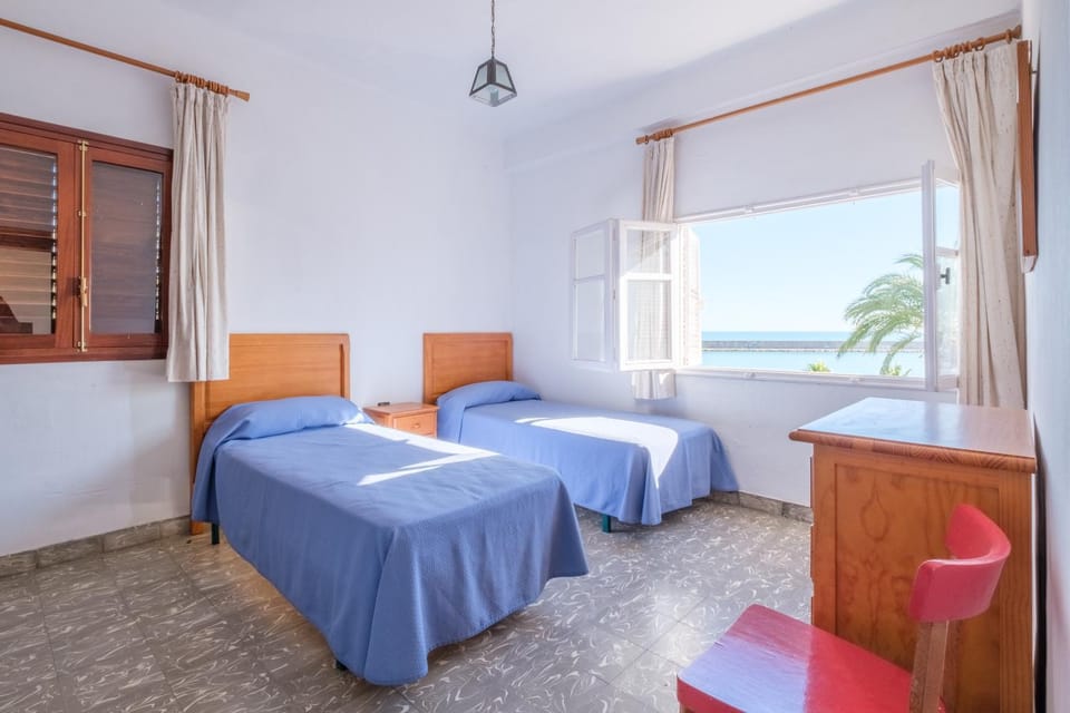Property building, Living room, Bedroom