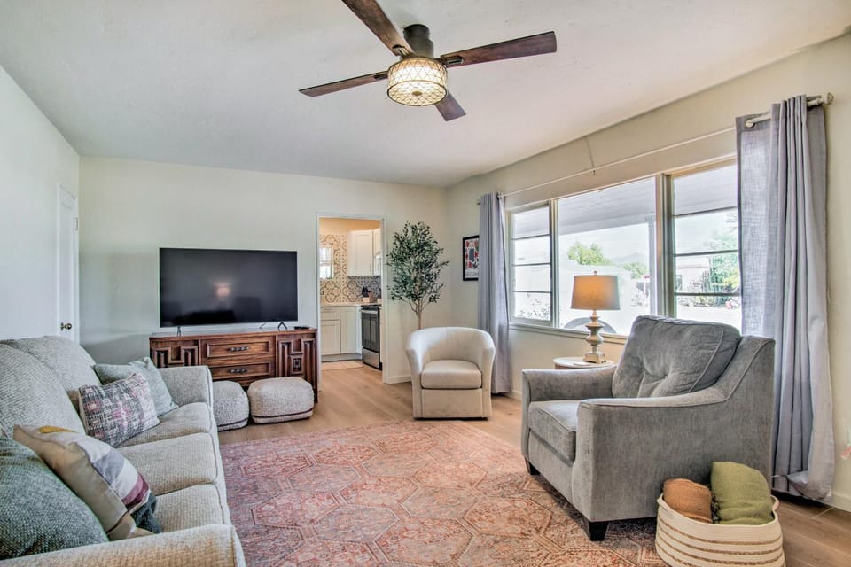Centrally Located Tucson Home ~ 5 Mi to Dtwn! House in Tucson