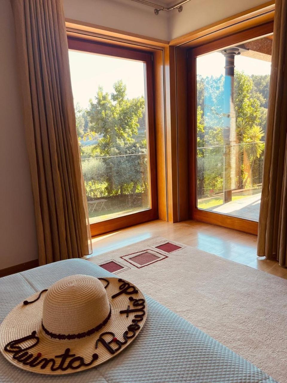 View (from property/room), Bedroom, Garden view